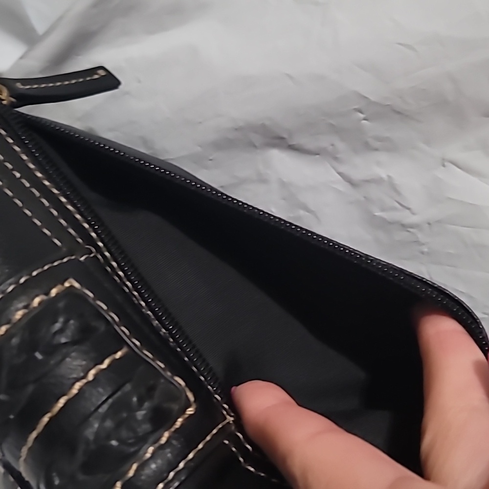 Chaps Crossbody Bag - Picture 4 of 9